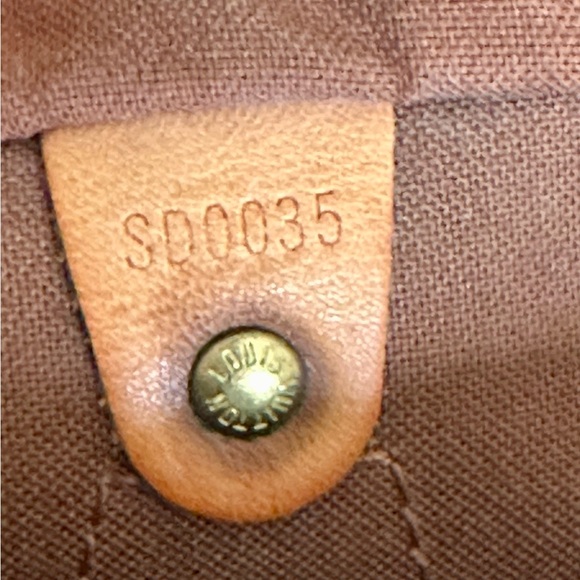 Louis Vuitton Speedy 30 Monogram Bag, classic - Picture 9 of 13